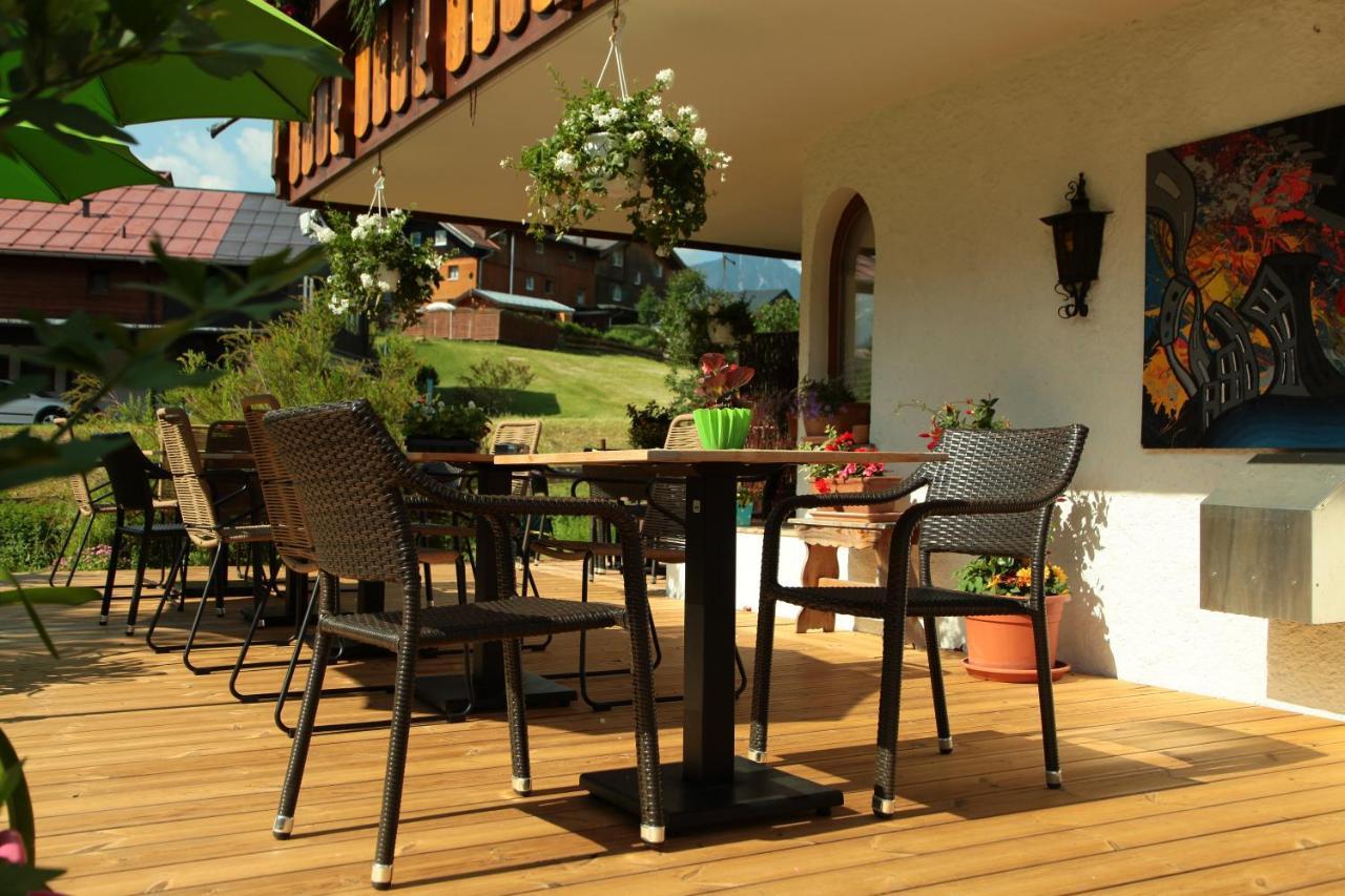 Bromm Guest house 3*